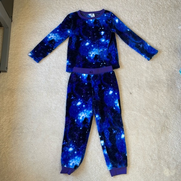 LANDS END UEC Size 8 Blue Space Galaxy Fuzzy Cozy Warm Pajama Set Unisex Star 💫 - Picture 2 of 13